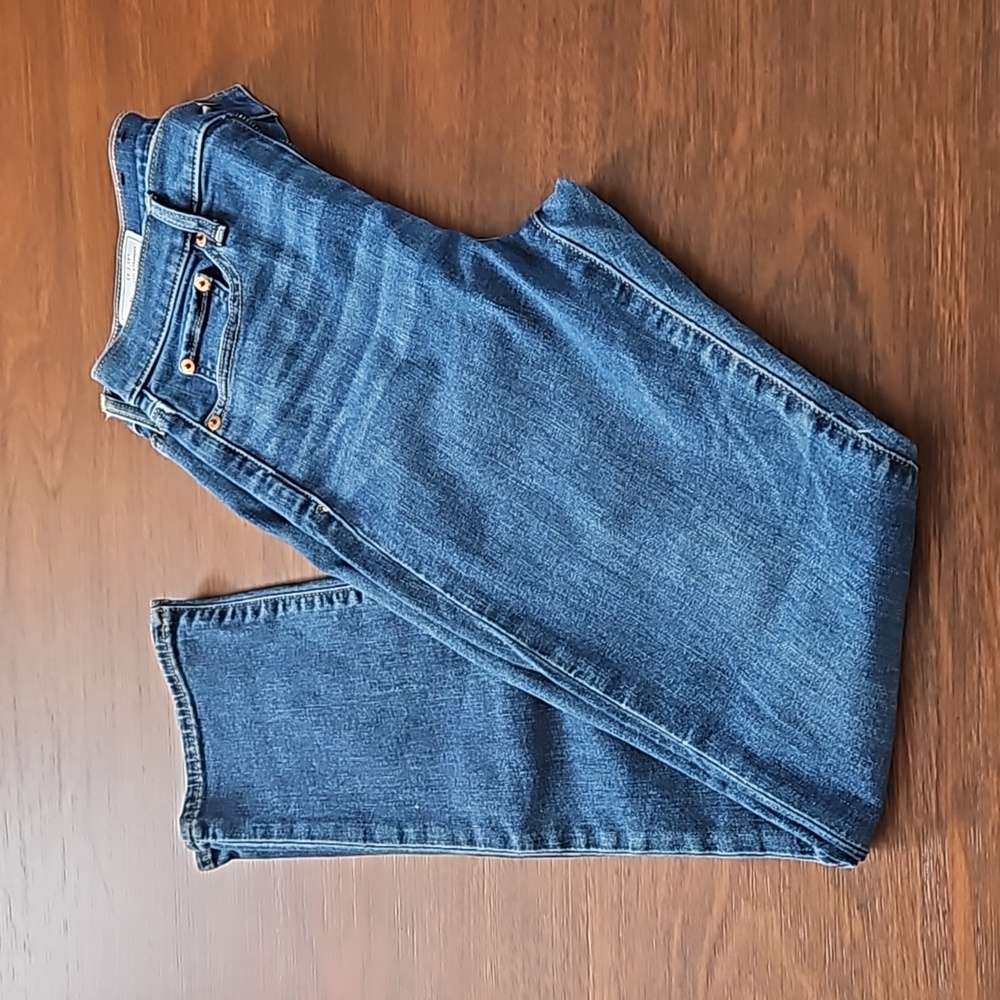 GAP mid rise classic straight regular